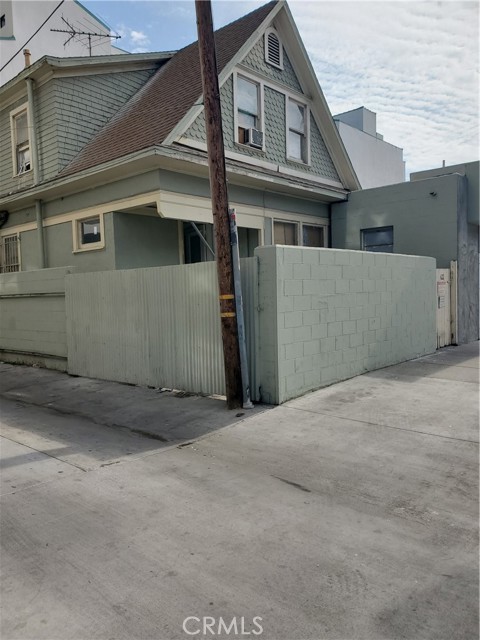 620 Pacific Avenue, Long Beach CA: https://media.crmls.org/medias/a8250a45-53f1-43c7-8223-e9908c61508d.jpg