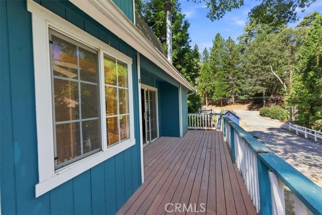 107 Pine Ridge, Crestline, CA 92325