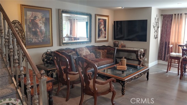 Detail Gallery Image 12 of 21 For 19476 Mountainview Ln, Huntington Beach,  CA 92648 - 2 Beds | 2/1 Baths