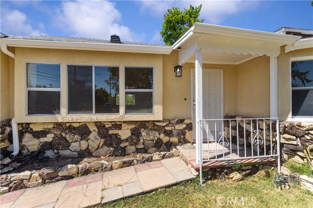 Detail Gallery Image 4 of 30 For 14259 Emelita St, Van Nuys,  CA 91401 - 3 Beds | 2 Baths
