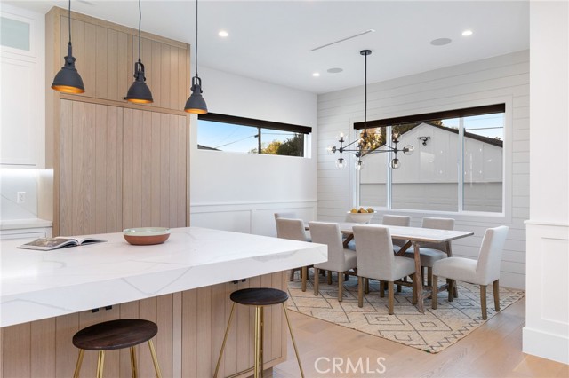 Detail Gallery Image 17 of 45 For 5537 Sunnyslope Ave, Sherman Oaks,  CA 91401 - 4 Beds | 4/1 Baths