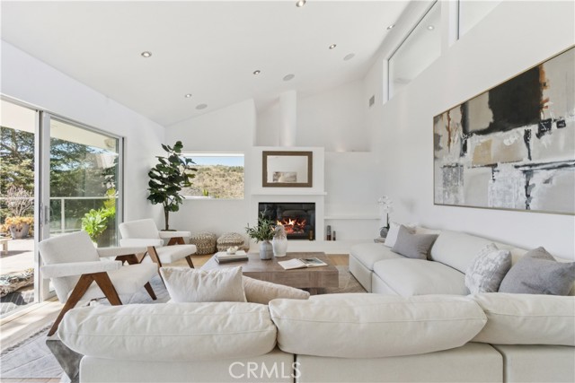 Detail Gallery Image 20 of 31 For 1619 Tower Grove, Beverly Hills,  CA 90210 - 4 Beds | 4/2 Baths