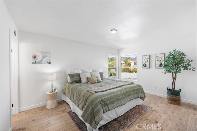 Detail Gallery Image 37 of 54 For 22015 Romar St, Chatsworth,  CA 91311 - 4 Beds | 3 Baths