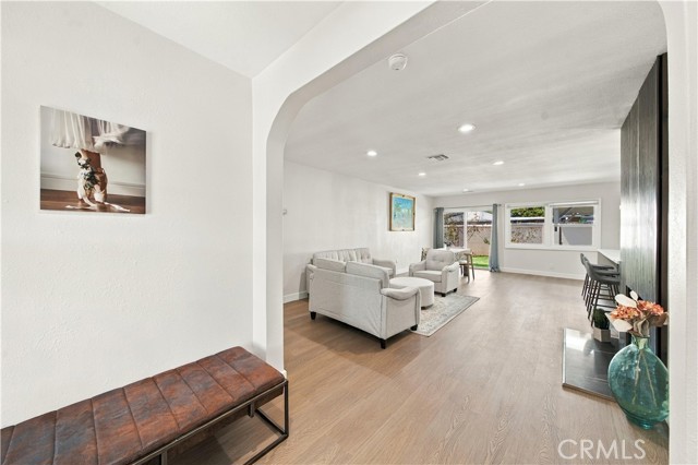 18745 Sunburst Street photo 5