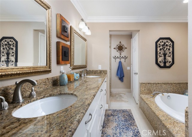 Detail Gallery Image 11 of 20 For 415 8th St, Huntington Beach,  CA 92648 - 3 Beds | 3/2 Baths