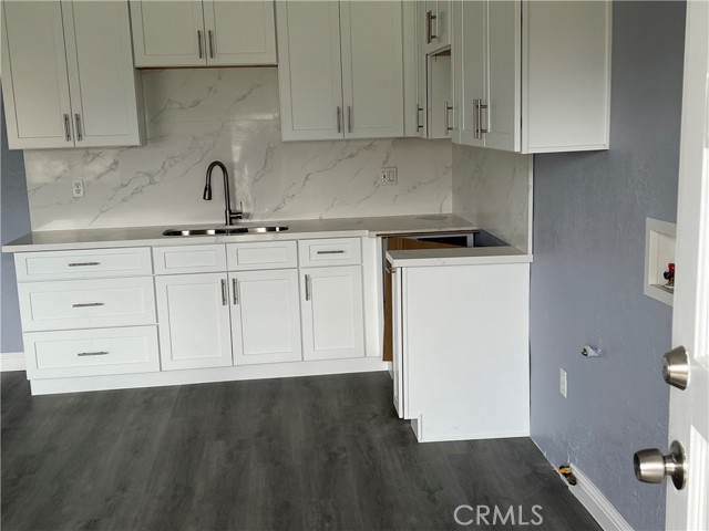 1740 S Garey Avenue, Pomona CA: https://media.crmls.org/medias/a829cf5c-a4ec-44f5-812c-31b8755fd5b5.jpg