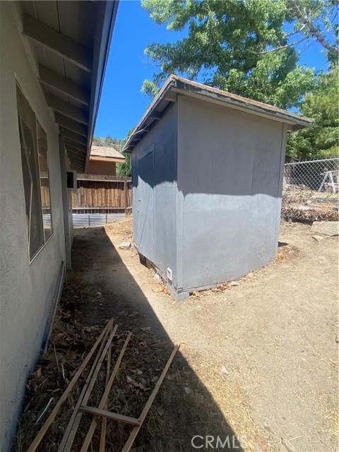 Detail Gallery Image 11 of 15 For 4217 Maple Trl, Frazier Park,  CA 93225 - 2 Beds | 1 Baths