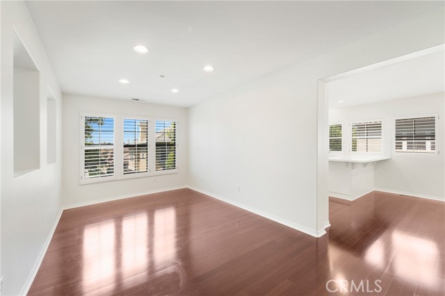 Detail Gallery Image 14 of 37 For 70 Chula Vista, Irvine,  CA 92602 - 3 Beds | 2/1 Baths