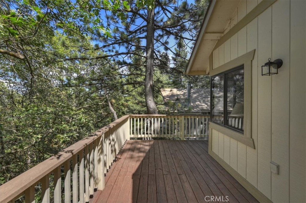 https://media.crmls.org/medias/a82a327e-2a9a-448b-b889-2c31f1e0d155.jpg?preset=X-Large