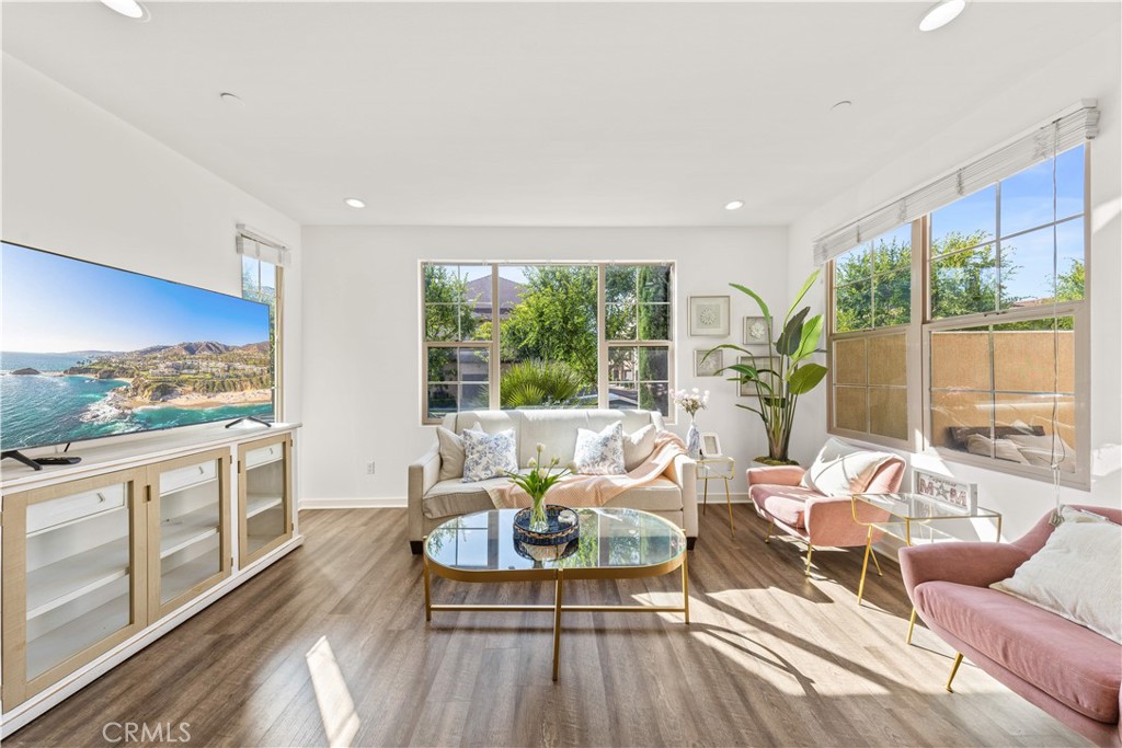 56 Bay Laurel