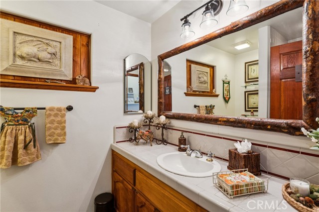 32360 Pine Manor Lane, Running Springs, CA 92382