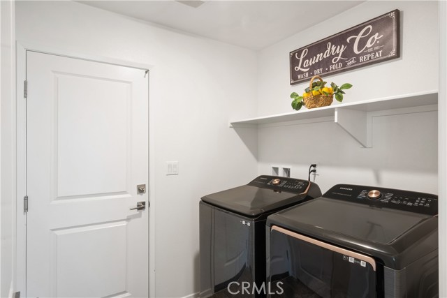 Detail Gallery Image 13 of 37 For 5604 Altamura Way #10,  Fontana,  CA 92336 - 4 Beds | 3 Baths