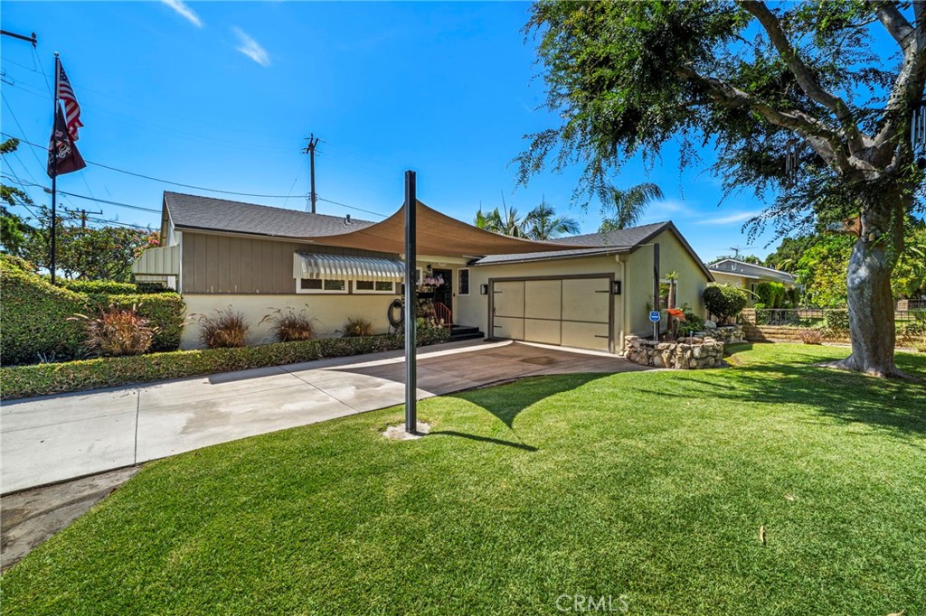 821 N Magnolia Avenue
