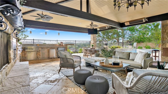 19 Basilica Place, Ladera Ranch CA: https://media.crmls.org/medias/a82c0a1c-a934-48ab-98dd-f919fd8293d2.jpg