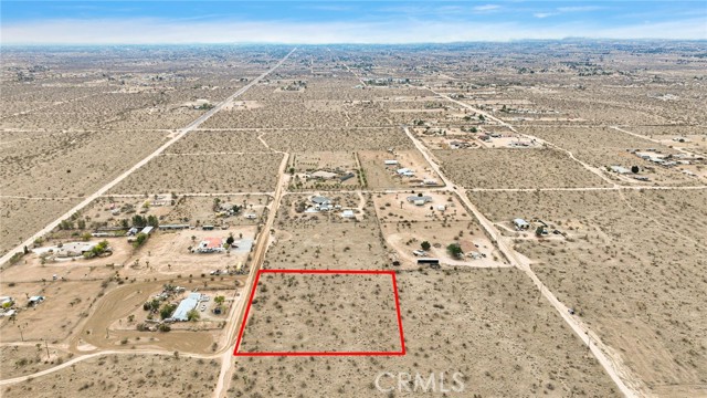 Detail Gallery Image 3 of 11 For 12432 La Mirada Rd, Phelan,  CA 92371 - – Beds | – Baths