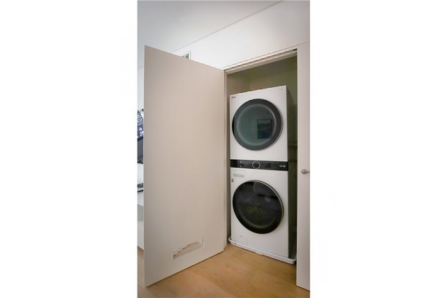 399 E Del Mar Boulevard, Pasadena CA: https://media.crmls.org/medias/a82cd62e-b887-40f0-b2ad-d44dc0397705.jpg