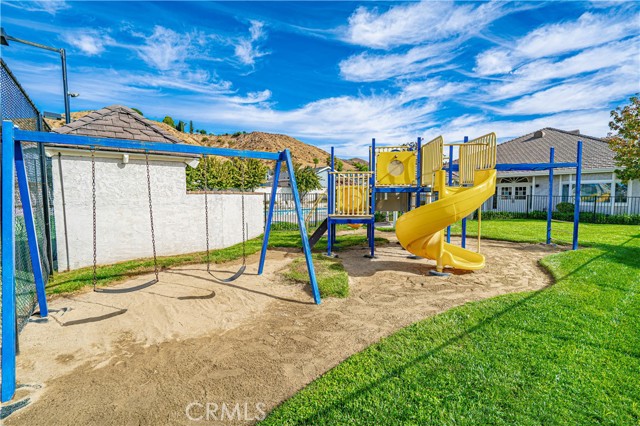 Detail Gallery Image 70 of 74 For 20164 Crestview Dr., Canyon Country,  CA 91351 - 3 Beds | 2 Baths