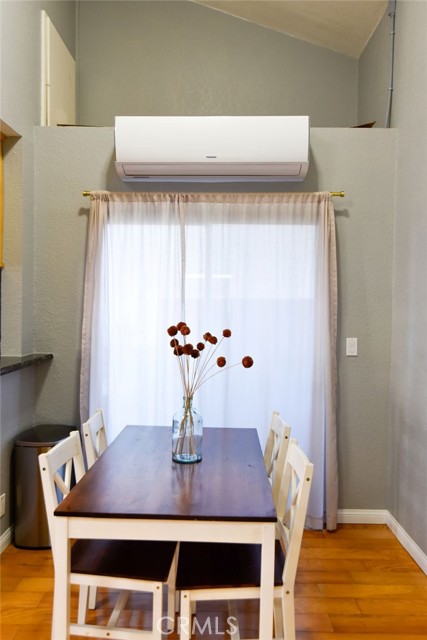 Detail Gallery Image 9 of 19 For 1070 Temple Ave, Long Beach,  CA 90804 - 1 Beds | 1 Baths