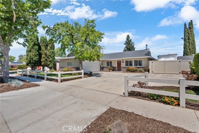 19853 Drasin Drive, Canyon Country CA: https://media.crmls.org/medias/a82d088c-bfaa-4766-a4c3-02f4c1f2c594.jpg