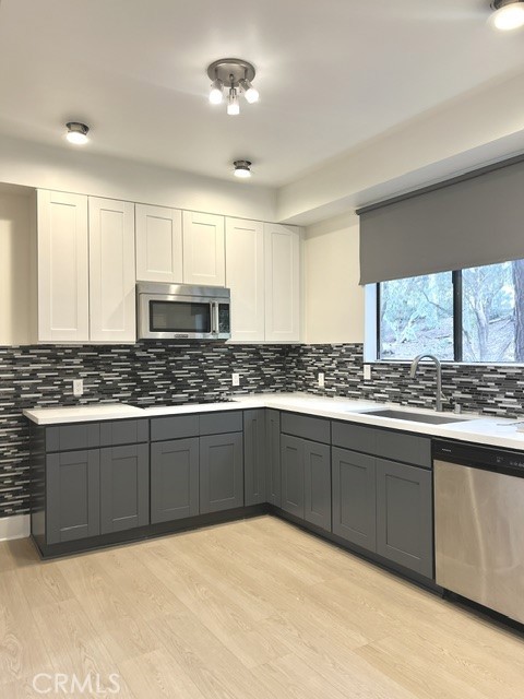 3480 Barham, 124 photo 7