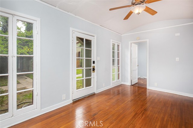 455 E Sacramento Street, Altadena CA: https://media.crmls.org/medias/a82e2d86-4647-4ba0-82b1-a57d84739b14.jpg