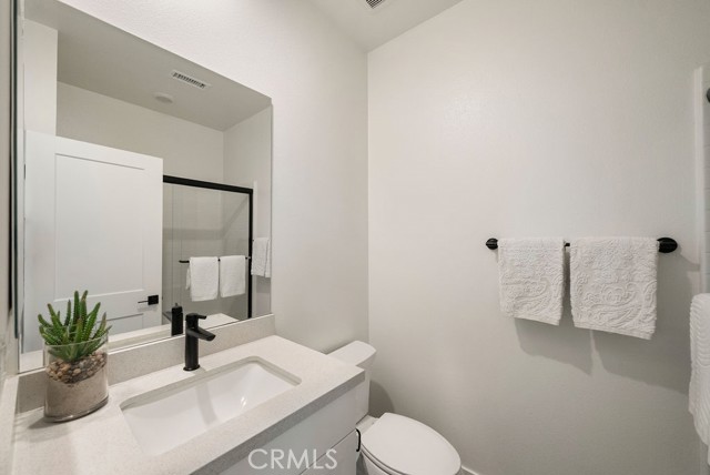 Detail Gallery Image 25 of 32 For 6026 Derby Ln, Cypress,  CA 90720 - 4 Beds | 3/1 Baths