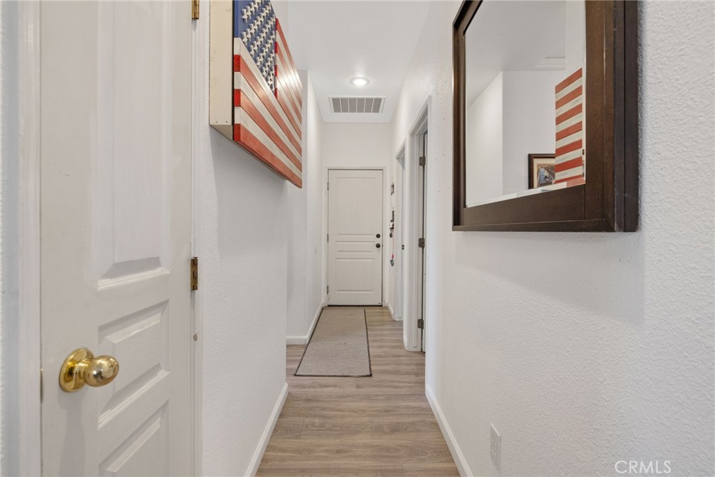 https://media.crmls.org/medias/a82f021b-7562-484f-8208-f7d748ba0b99.jpg?preset=X-Large