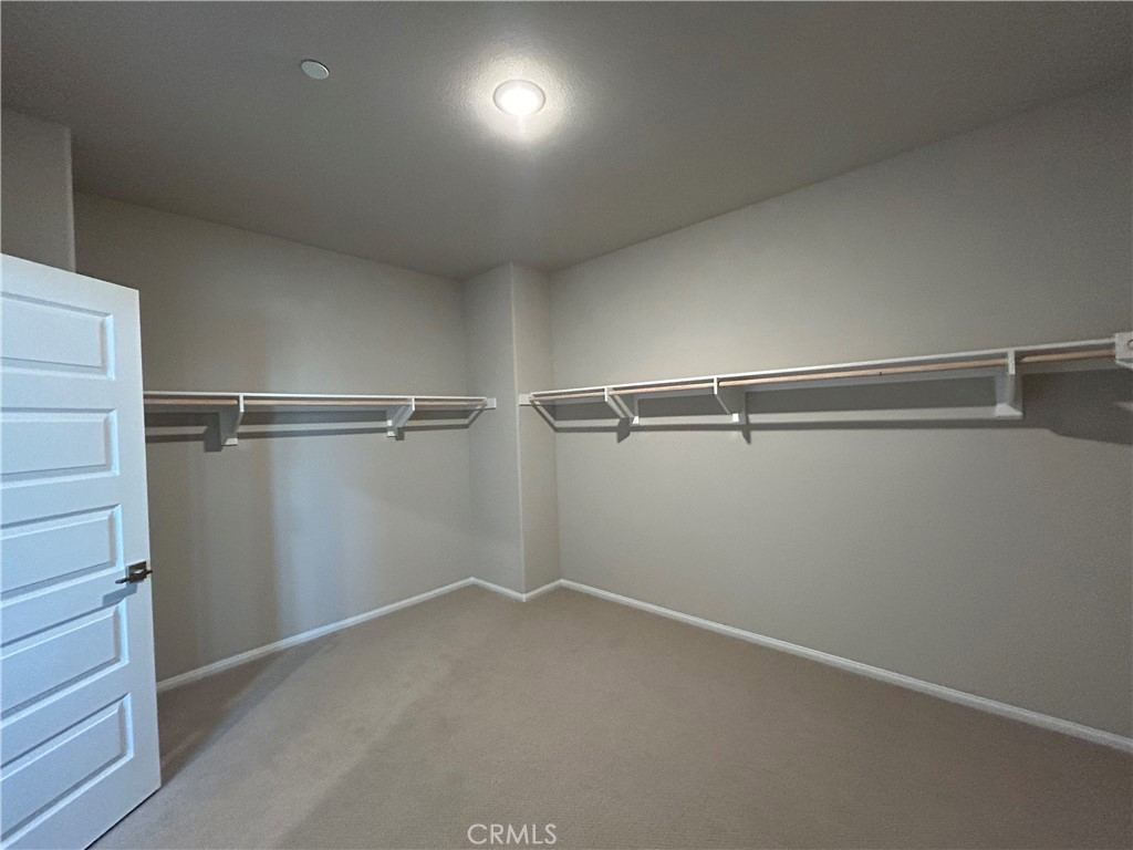 https://media.crmls.org/medias/a82ffdd3-1825-4f50-bbc6-26c23c38e03e.jpg?preset=X-Large