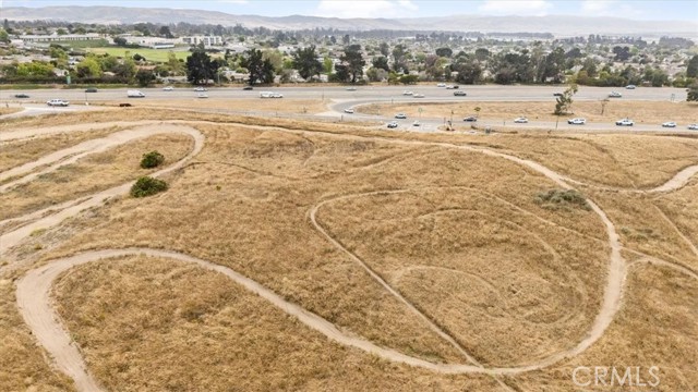 3920 S US Highway 101, Santa Maria CA: https://media.crmls.org/medias/a8307a0b-c24f-49ae-91c8-70d7c2e49586.jpg