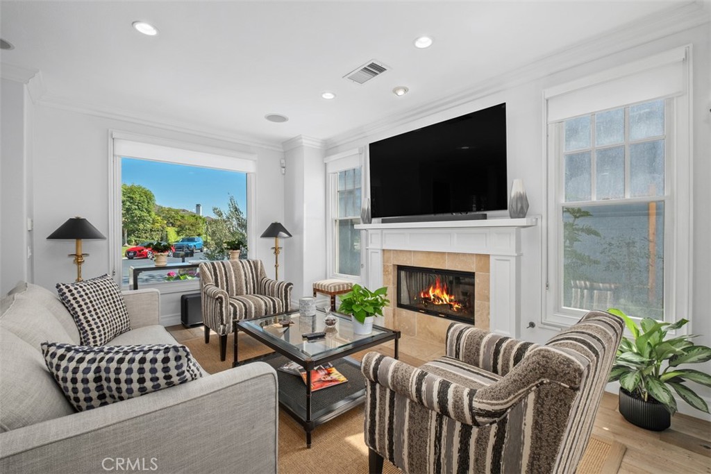 MLS #OC26167648 image #4