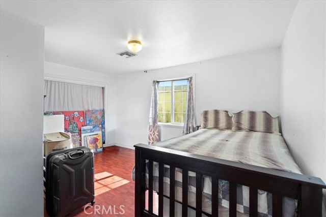 Detail Gallery Image 19 of 37 For 6902 Quakertown Ave, Winnetka,  CA 91306 - 5 Beds | 3 Baths