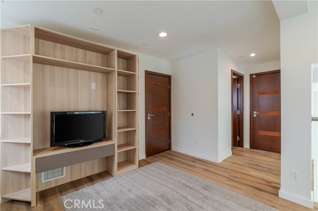 Detail Gallery Image 48 of 72 For 500 N Lucia Ave, Redondo Beach,  CA 90277 - 4 Beds | 5 Baths
