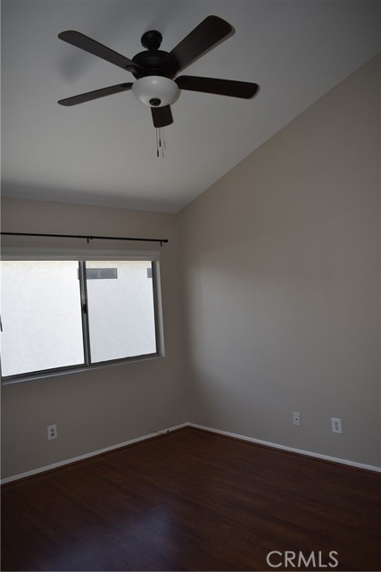 Detail Gallery Image 18 of 21 For 11106 Arminta St #4,  Sun Valley,  CA 91352 - 2 Beds | 1/1 Baths