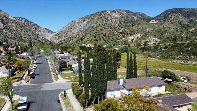 12552 Tibbetts Street photo 5