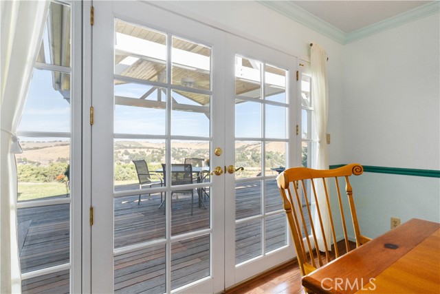 Detail Gallery Image 10 of 53 For 6270 Wild Horse Pl, Paso Robles,  CA 93446 - 3 Beds | 2 Baths