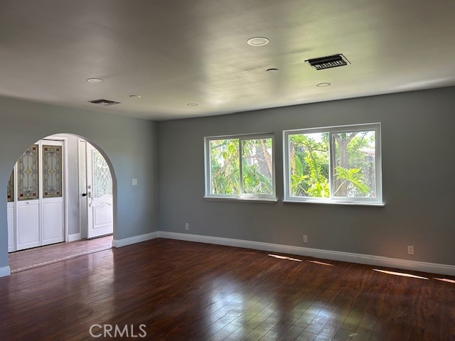 https://media.crmls.org/medias/a832df83-28ed-4164-b666-1b4b2984615f.jpg?preset=X-Large