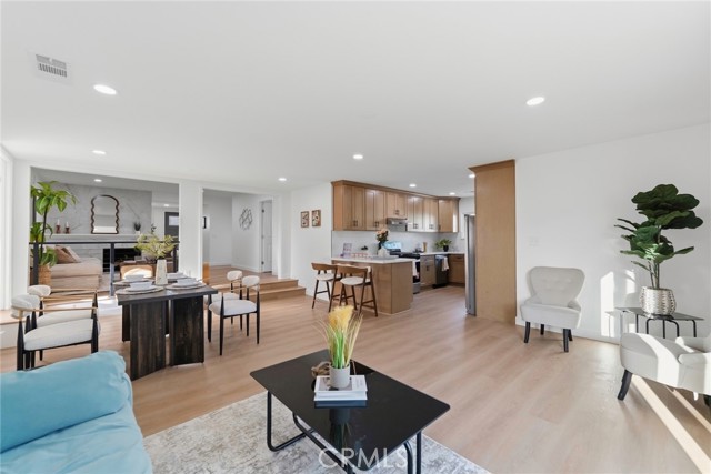 Detail Gallery Image 12 of 45 For 2614 W 111th, Inglewood,  CA 90303 - 5 Beds | 3 Baths