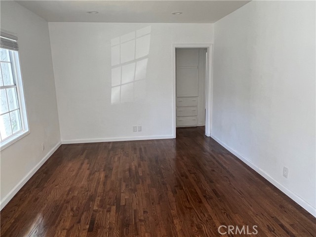 MLS# DW23117408