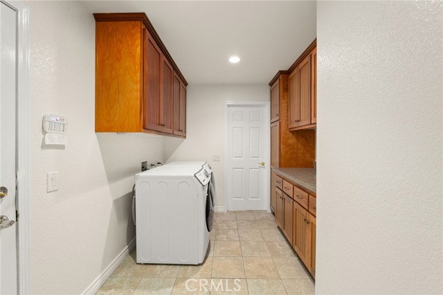 Detail Gallery Image 17 of 47 For 24449 Nan Court, Diamond Bar,  CA 91765 - 6 Beds | 4/1 Baths