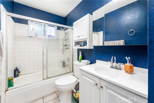 Detail Gallery Image 10 of 18 For 1120 S Mantle Ln 8d,  Santa Ana,  CA 92705 - 2 Beds | 1 Baths