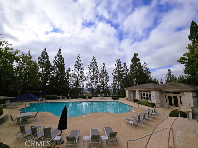 47 Red Bud, Aliso Viejo CA: https://media.crmls.org/medias/a8362f6e-b4a1-4d33-815e-c390a1d30128.jpg