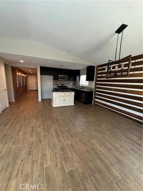 Detail Gallery Image 5 of 24 For 29334 Linden Pl, Lake Elsinore,  CA 92530 - 4 Beds | 3 Baths