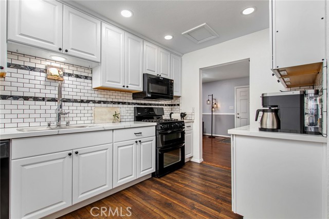 Detail Gallery Image 13 of 42 For 819 Capistrano Drive, Oceanside,  CA 92058 - 3 Beds | 1 Baths