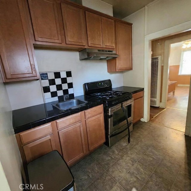 Detail Gallery Image 5 of 9 For 4280 9th, Riverside,  CA 92501 - 2 Beds | 2 Baths