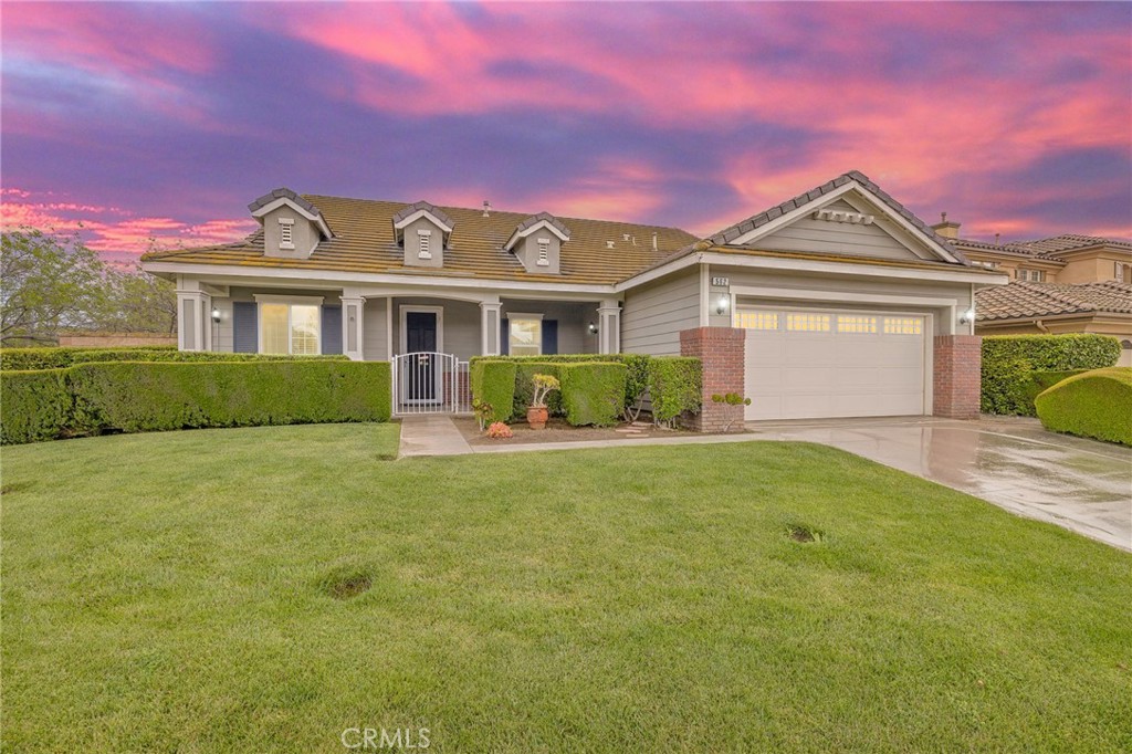 562 Silverhawk Drive