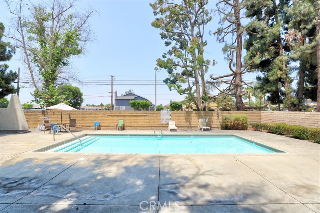 Detail Gallery Image 2 of 28 For 2155 N Fairview St #8,  Santa Ana,  CA 92706 - 3 Beds | 2/1 Baths