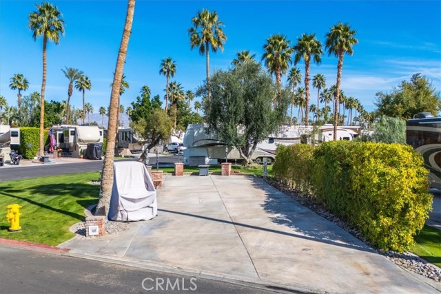 69411 Ramon Road, Cathedral City CA: https://media.crmls.org/medias/a8378cd5-e266-4eab-8c57-ef3e5aad0d54.jpg