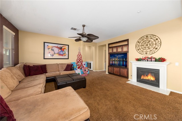 Detail Gallery Image 11 of 52 For 15073 Sagegrove Ln, Fontana,  CA 92336 - 6 Beds | 4/1 Baths