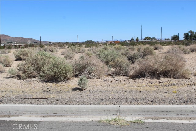 Detail Gallery Image 7 of 17 For 11 Dividing Line St, Yermo,  CA 92398 - – Beds | – Baths