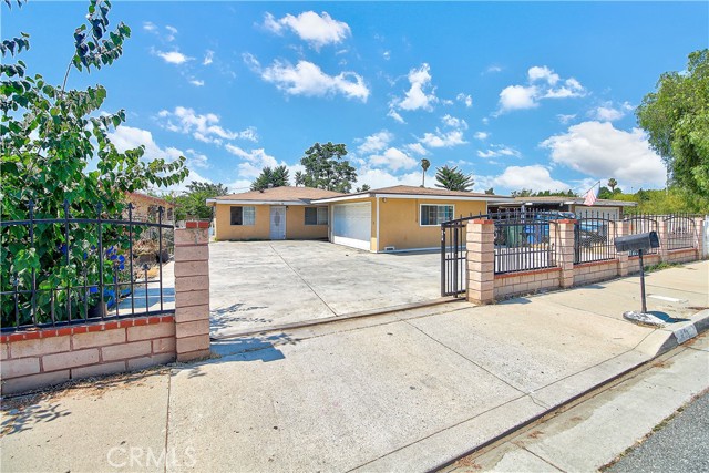 Detail Gallery Image 2 of 15 For 7811 Railroad Ave, Riverside,  CA 92504 - 4 Beds | 2 Baths